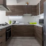 Sunny Penthouse Wterrace And Open Views Appartement