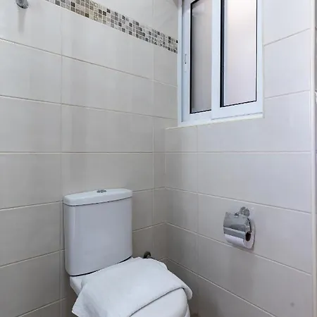 Sunny Penthouse Wterrace And Open Views Daire St. Paul's Bay